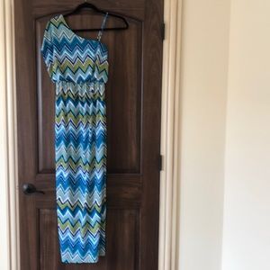 Beautiful Maxi one shoulder dress with strap